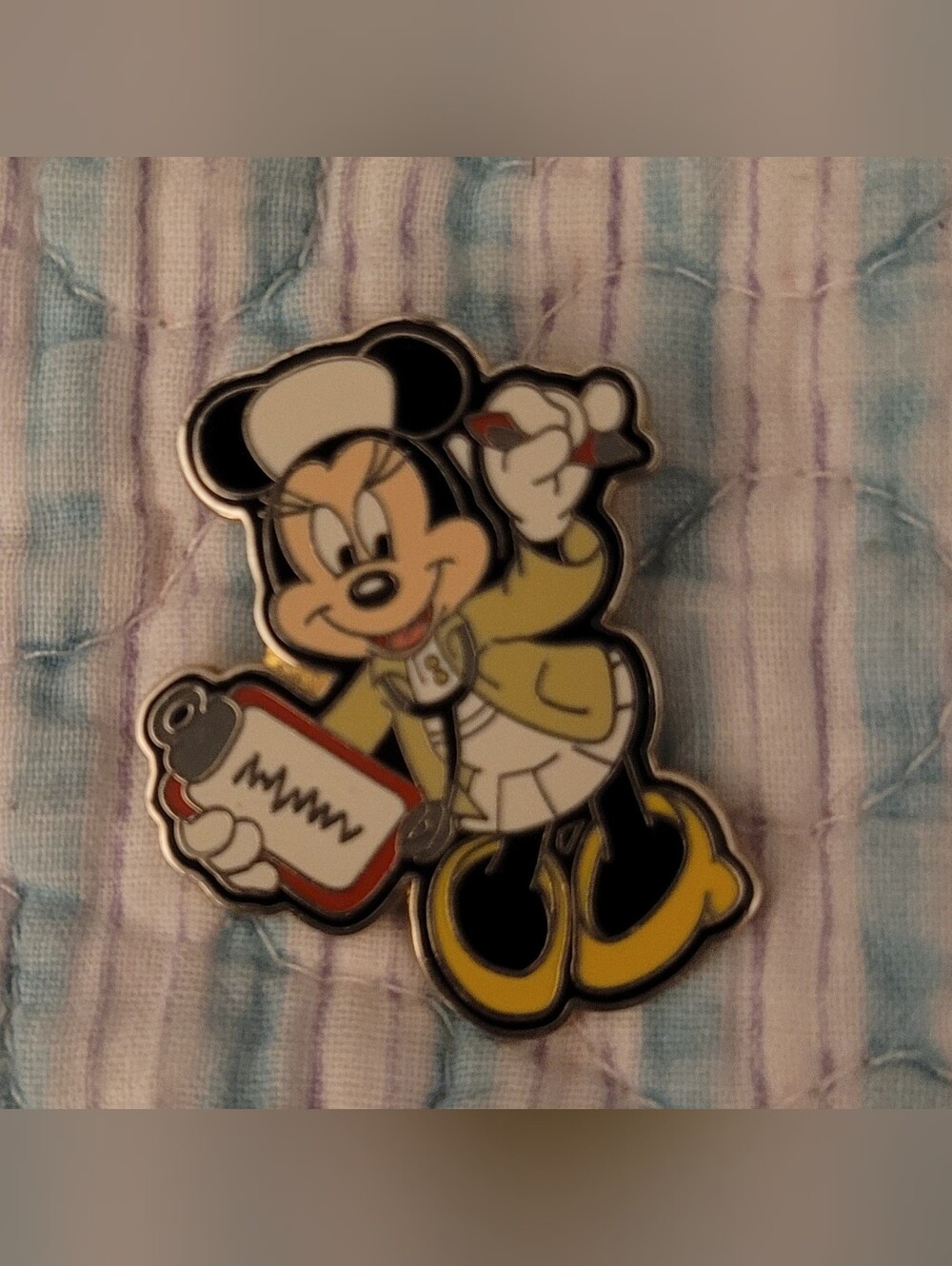 Nurse Minnie Mouse Disney Pin - 2008